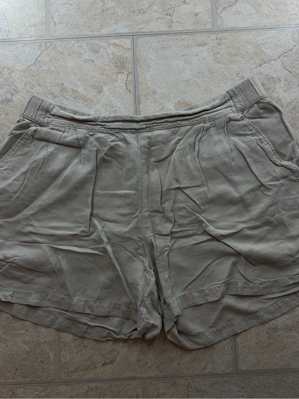 a new day Light Taupe Elastic-Waist Casual Shorts